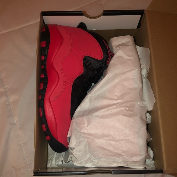 Girls Air Jordan 10 retro - Picture 5 of 6